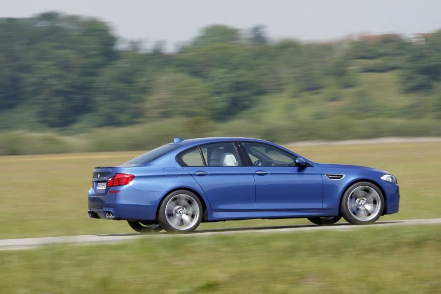  BMW M5 2011 года  (фото 221 из 344)